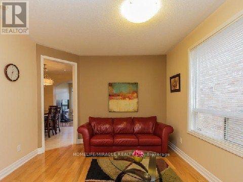 1375 Weir Chase, Mississauga, Ontario  L5V 2X1 - Photo 10 - W12825322