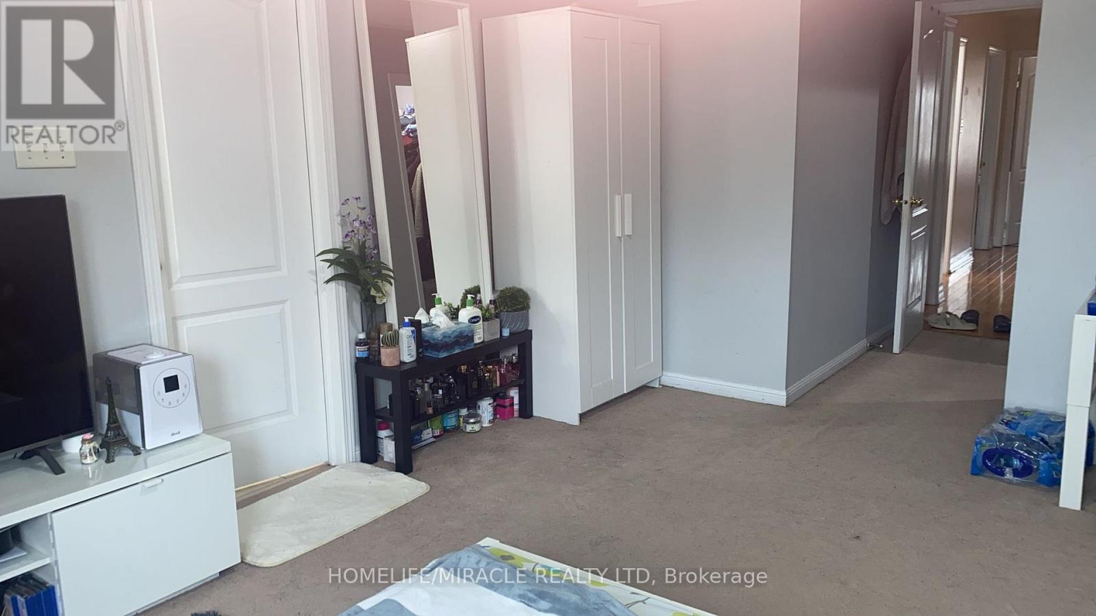 1375 Weir Chase, Mississauga, Ontario  L5V 2X1 - Photo 24 - W12825322