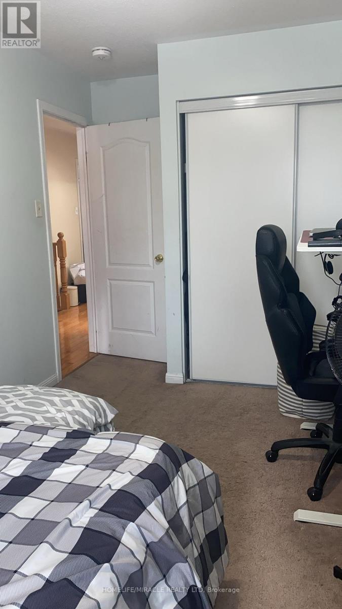 1375 Weir Chase, Mississauga, Ontario  L5V 2X1 - Photo 32 - W12825322