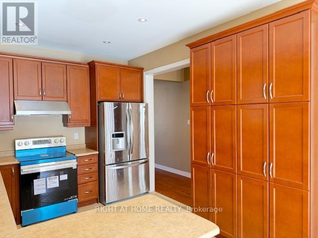 2374 North Ridge Trail, Oakville, Ontario  L6H 0B1 - Photo 6 - W12825330