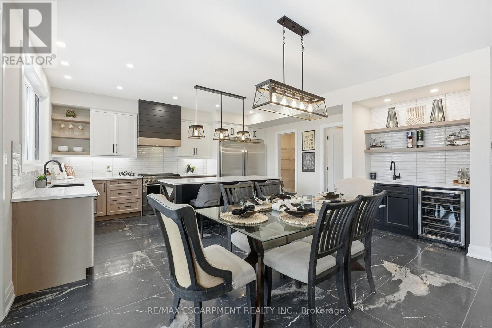 7 Bartlett Avenue, Grimsby, Ontario  L3M 5N7 - Photo 16 - X12825352