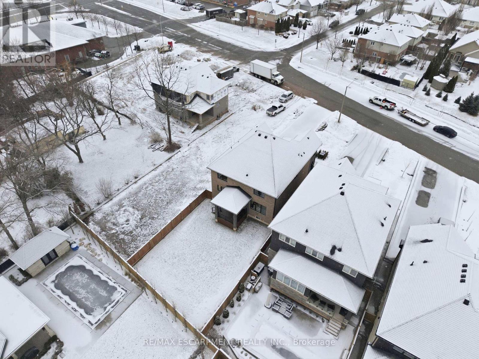 7 Bartlett Avenue, Grimsby, Ontario  L3M 5N7 - Photo 46 - X12825352