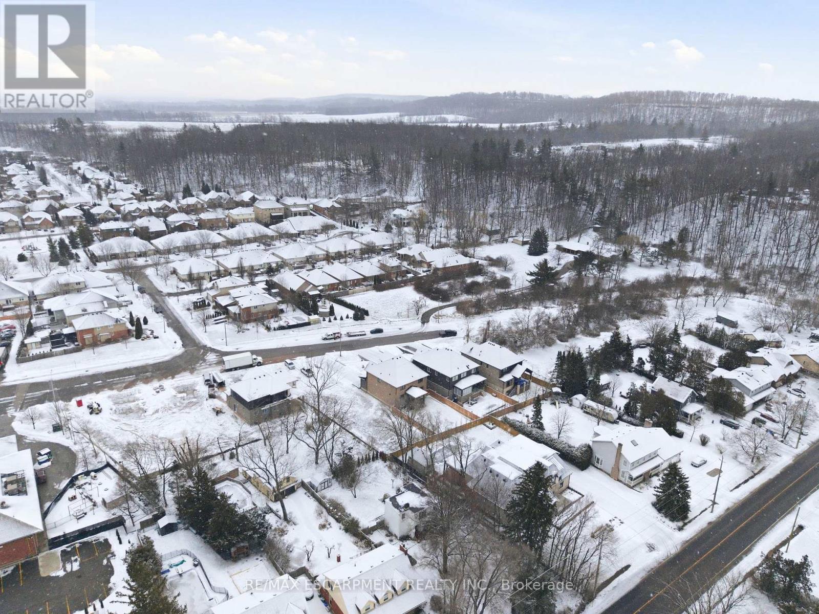 7 Bartlett Avenue, Grimsby, Ontario  L3M 5N7 - Photo 48 - X12825352