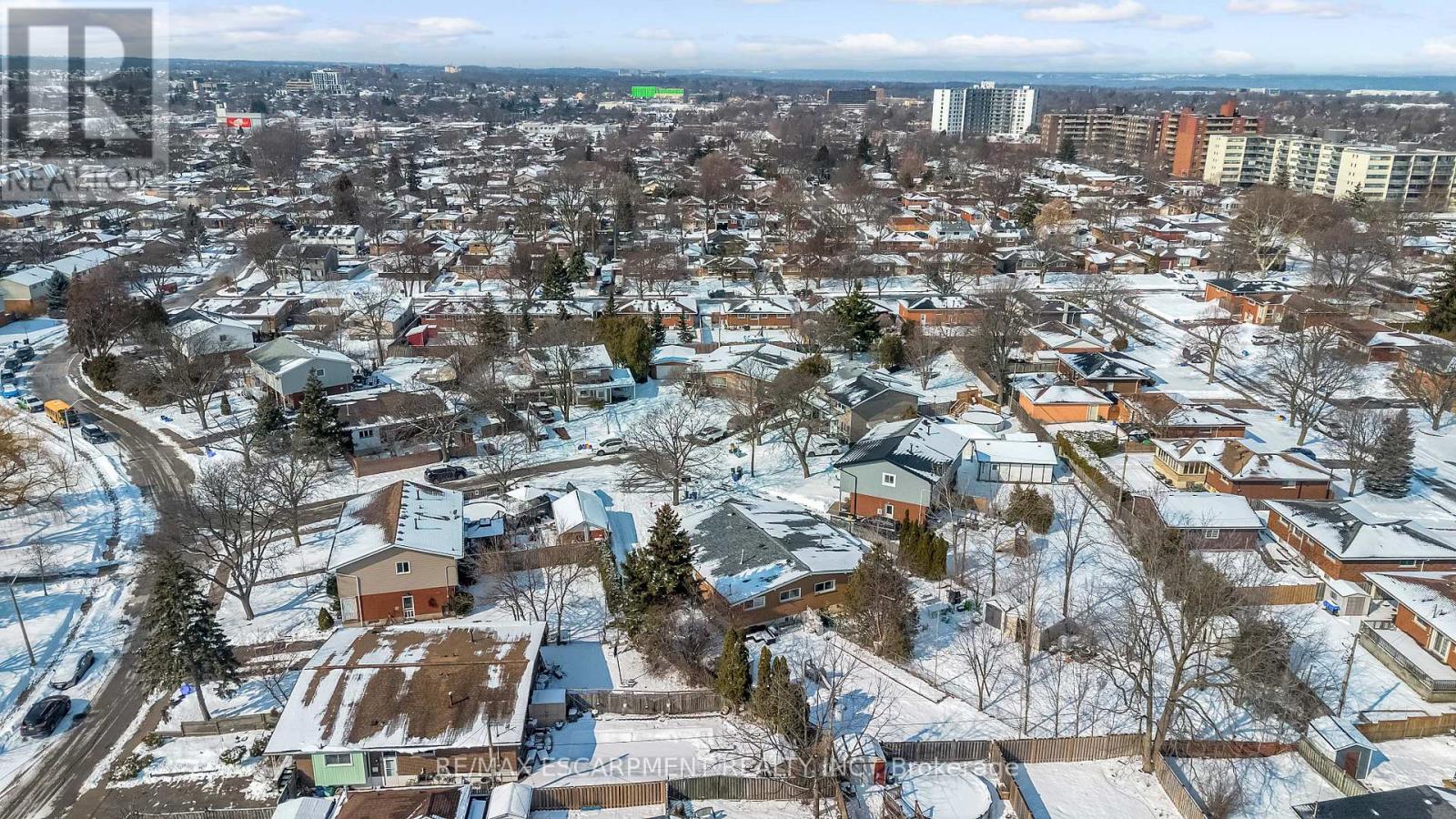 5 Carrington Court, Hamilton, Ontario  L9A 4N5 - Photo 49 - X12825378