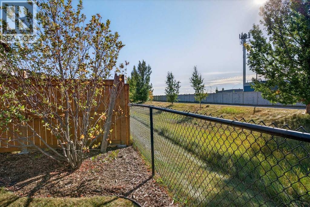 1346 Kings Heights Way Se, Airdrie, Alberta  T4A 0R9 - Photo 39 - A2260600