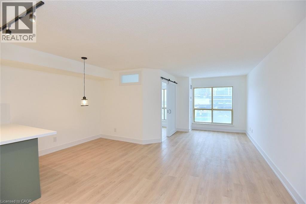 25 The Esplanade Unit# 519, Toronto, Ontario  M5E 1W5 - Photo 4 - 40807824