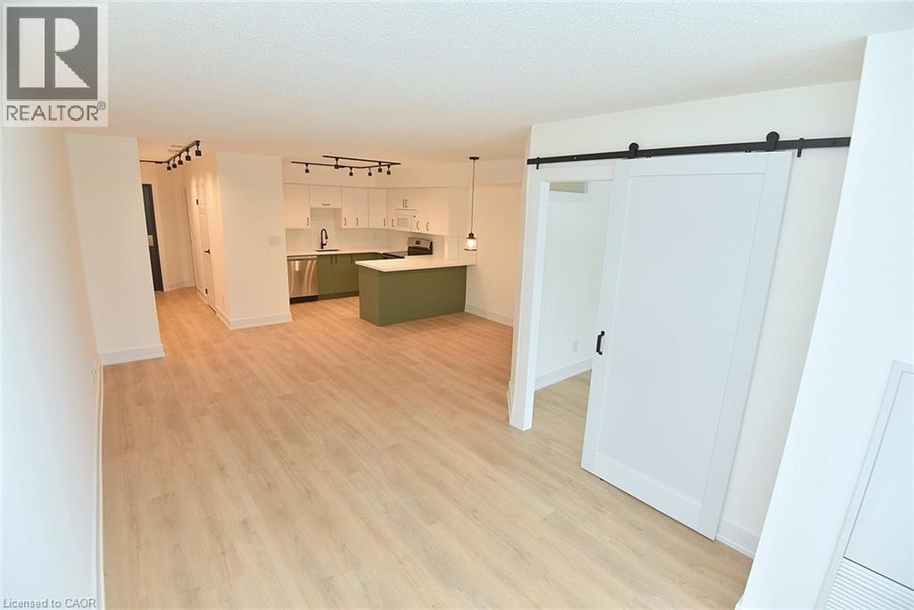 25 The Esplanade Unit# 519, Toronto, Ontario  M5E 1W5 - Photo 7 - 40807824