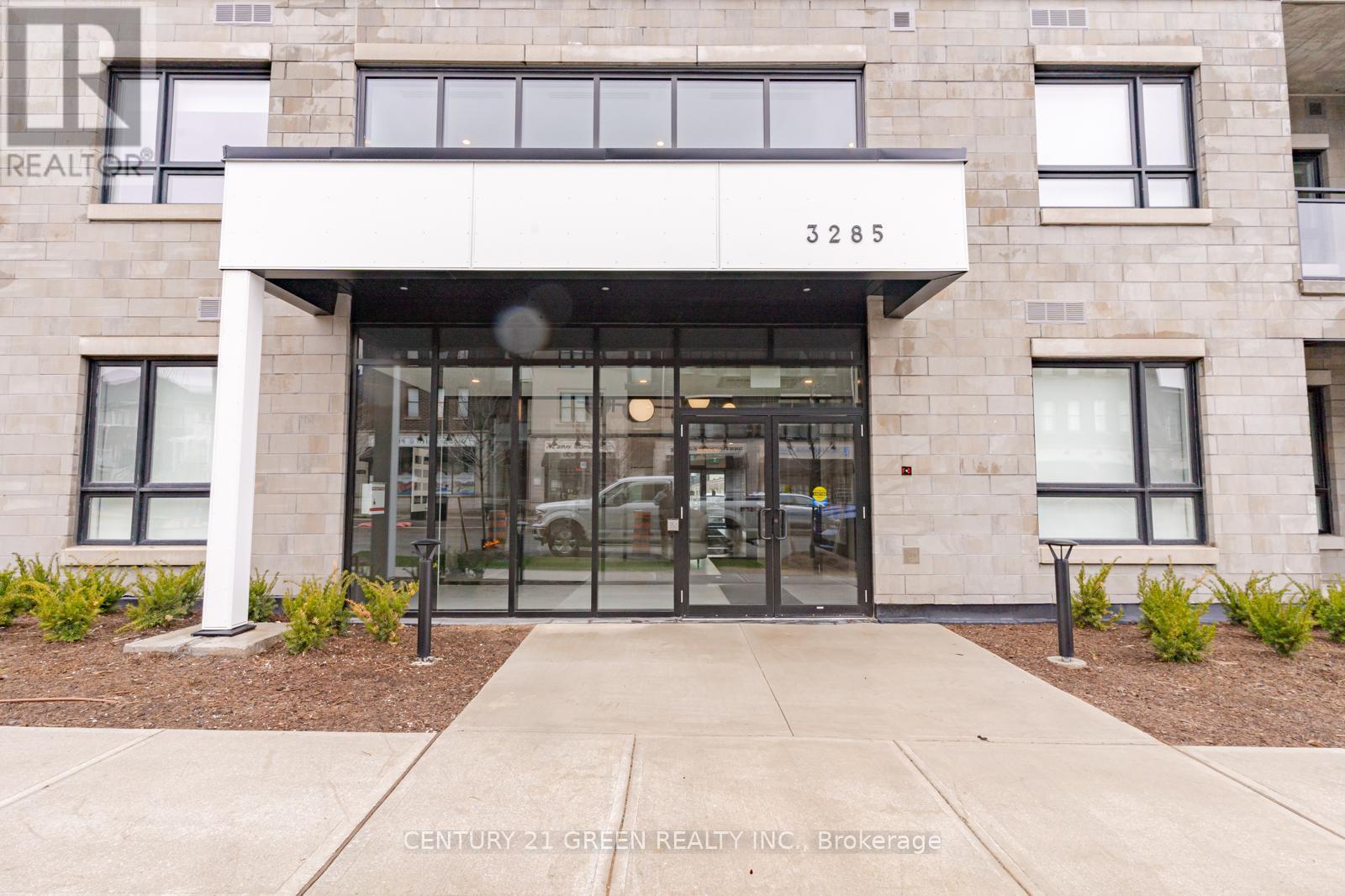 401 - 3285 Carding Mill Trail, Oakville, Ontario  L6M 5P7 - Photo 2 - W12825160