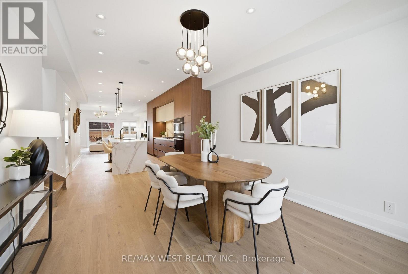 390 St Clarens Avenue, Toronto, Ontario  M6H 3W3 - Photo 5 - C12810200