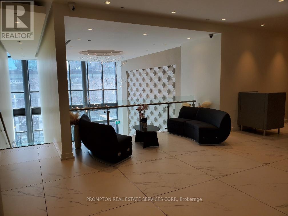 811 - 11 Brunel Court, Toronto, Ontario  M5V 3Y3 - Photo 15 - C12825382