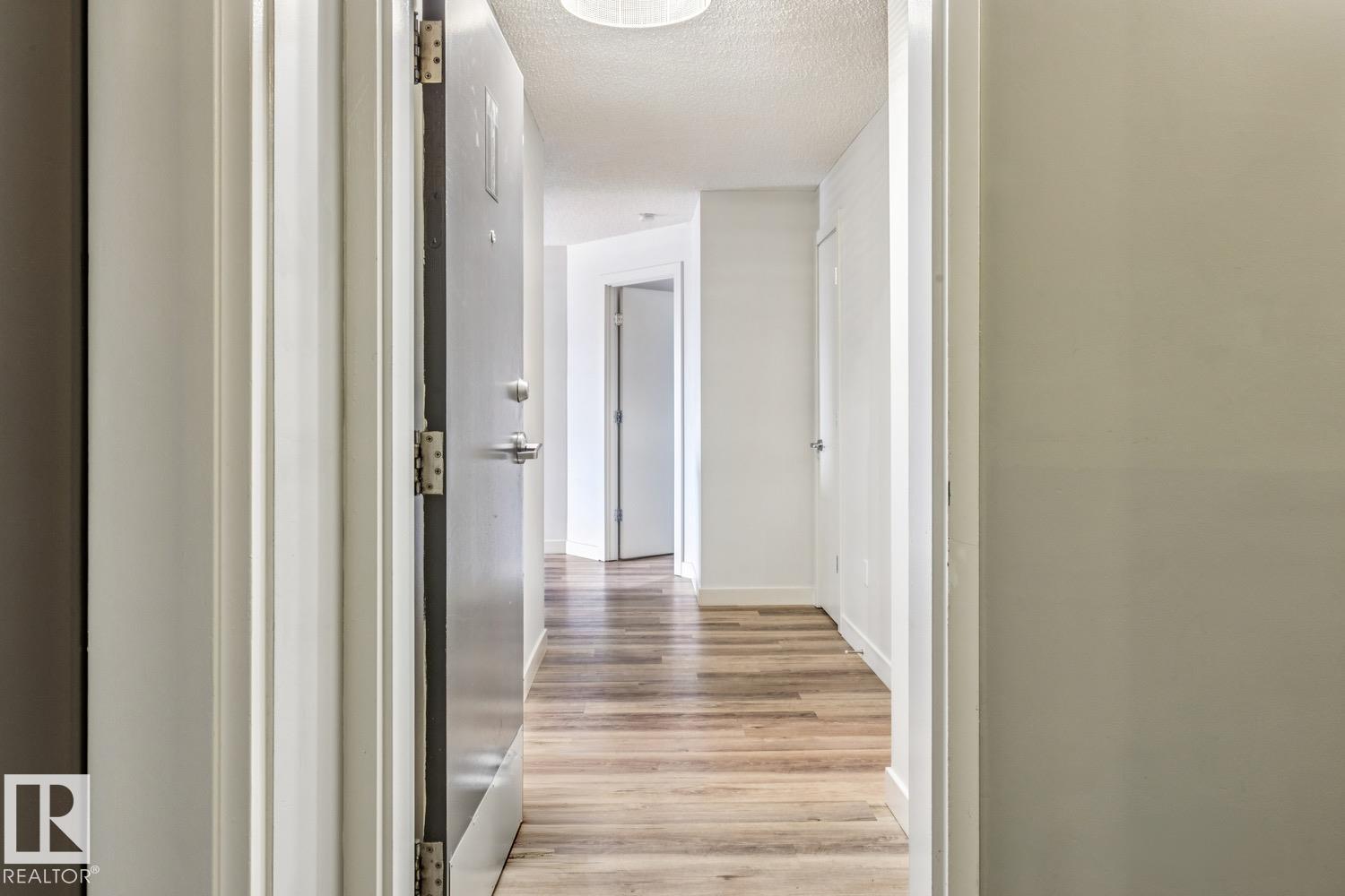 #404 9715 110 St Nw, Edmonton, Alberta  T5K 2M1 - Photo 3 - E4475064