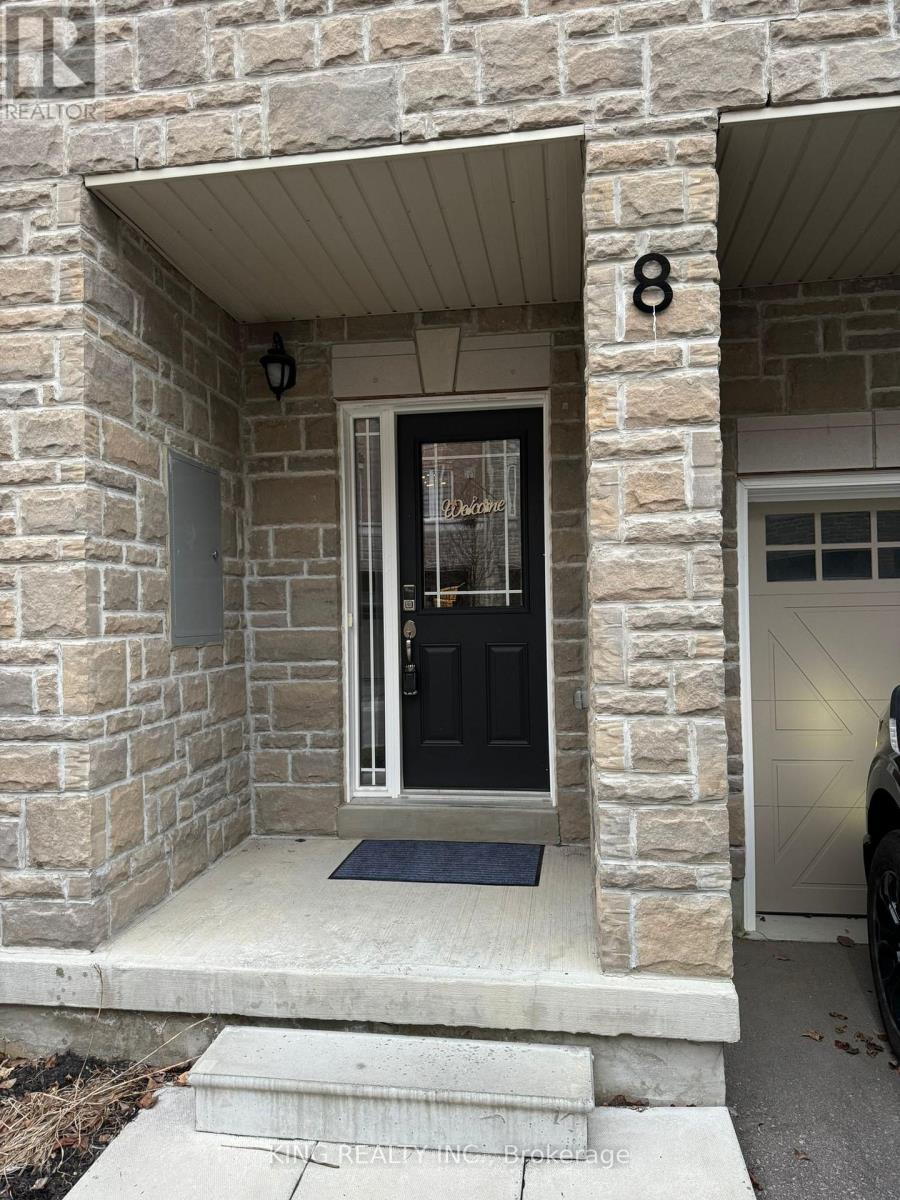 8 WATERSTONE WAY, Whitby, Ontario