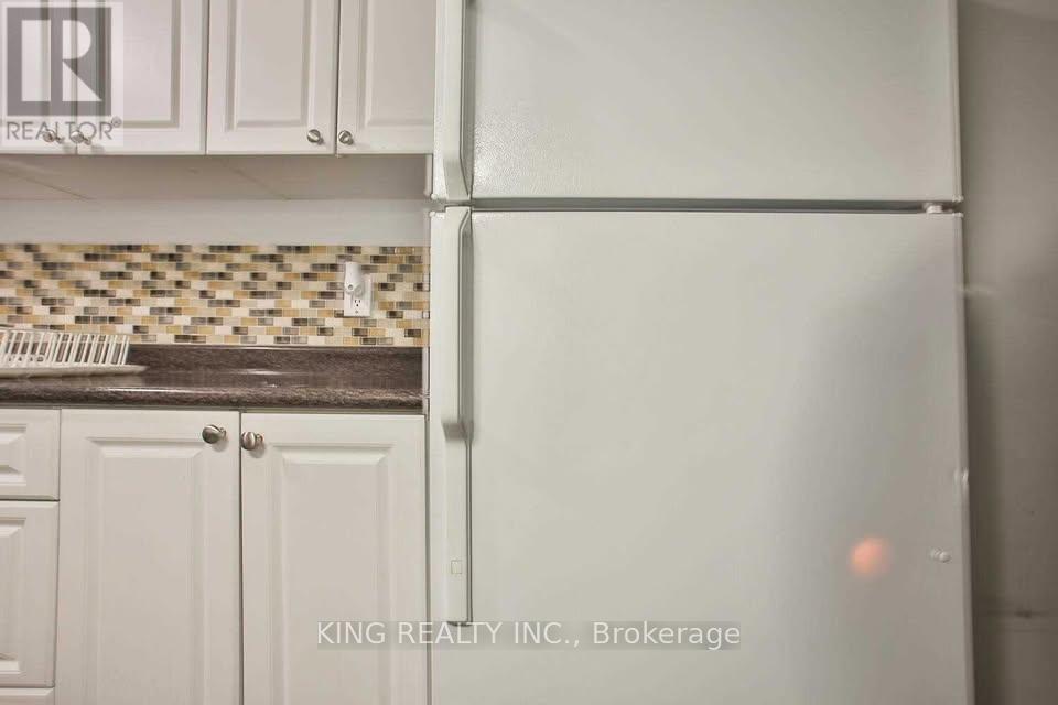 Basement Unit - 44 Kimble Avenue, Clarington, Ontario  L1C 0J7 - Photo 14 - E12825386