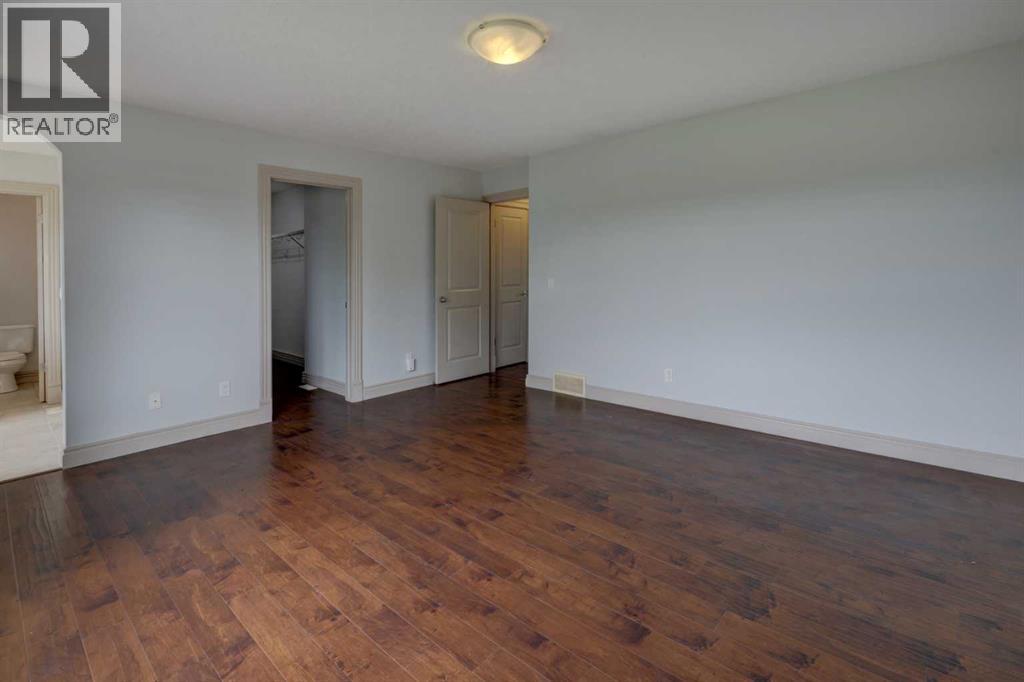 112 Cougarstone Manor Sw, Calgary, Alberta  T3H 5N4 - Photo 17 - A2261850