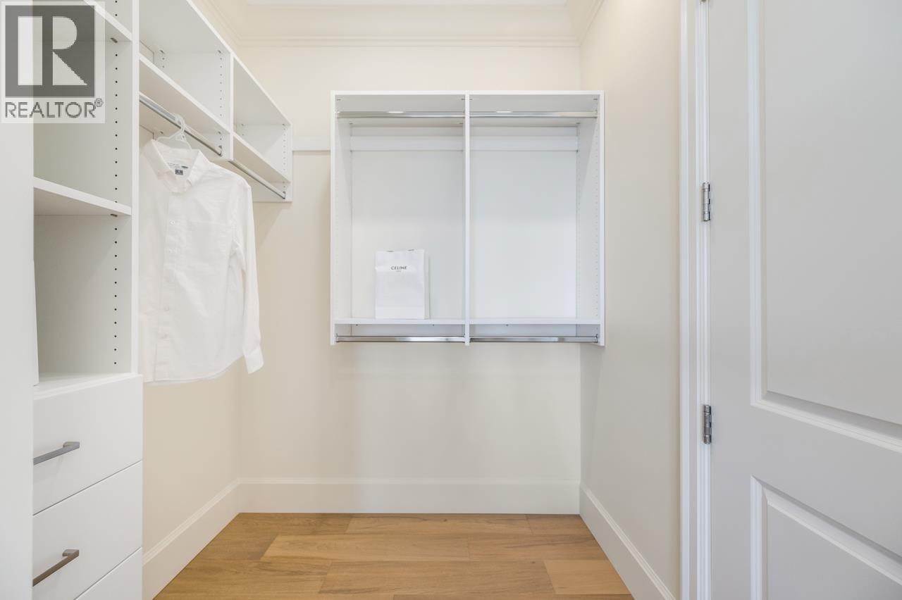 Listing Picture 16 of 39 : 6173 AUBREY STREET, Burnaby / 本拿比 - 魯藝地產 Yvonne Lu Group - MLS Medallion Club Member