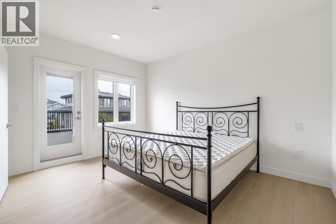 Listing Picture 31 of 39 : 6173 AUBREY STREET, Burnaby / 本拿比 - 魯藝地產 Yvonne Lu Group - MLS Medallion Club Member