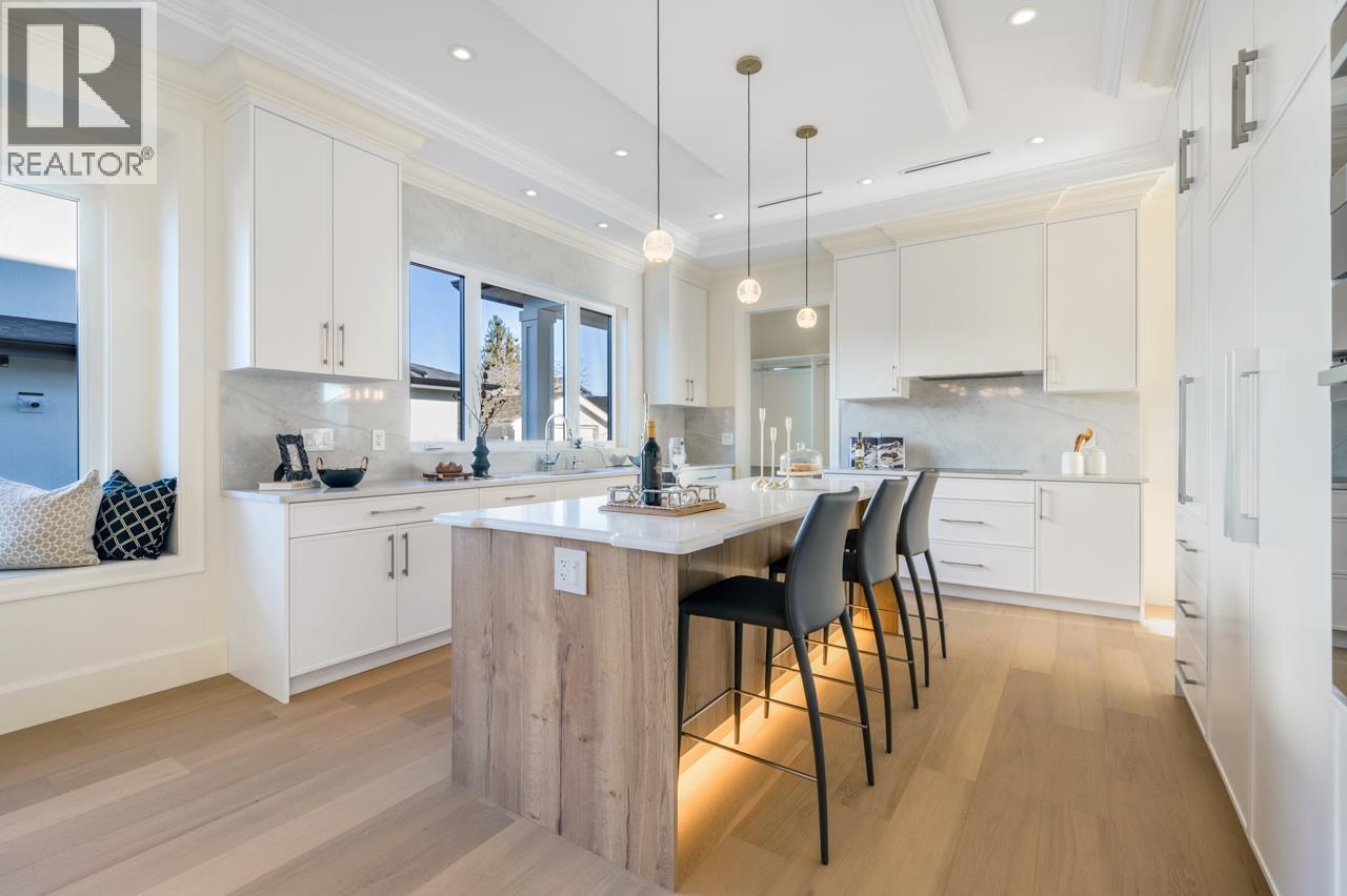 Listing Picture 6 of 39 : 6173 AUBREY STREET, Burnaby / 本拿比 - 魯藝地產 Yvonne Lu Group - MLS Medallion Club Member