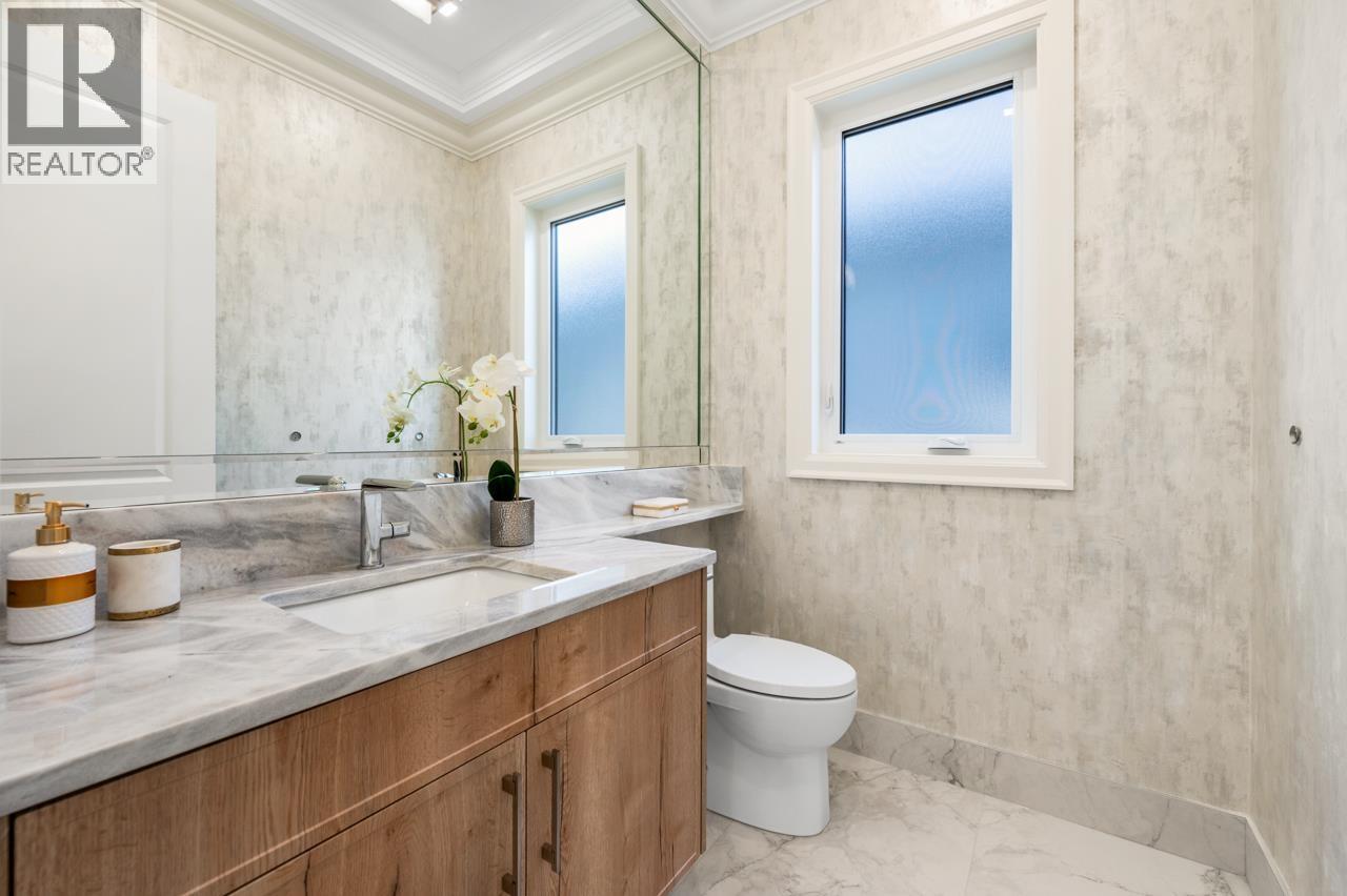 Listing Picture 20 of 39 : 6173 AUBREY STREET, Burnaby / 本拿比 - 魯藝地產 Yvonne Lu Group - MLS Medallion Club Member