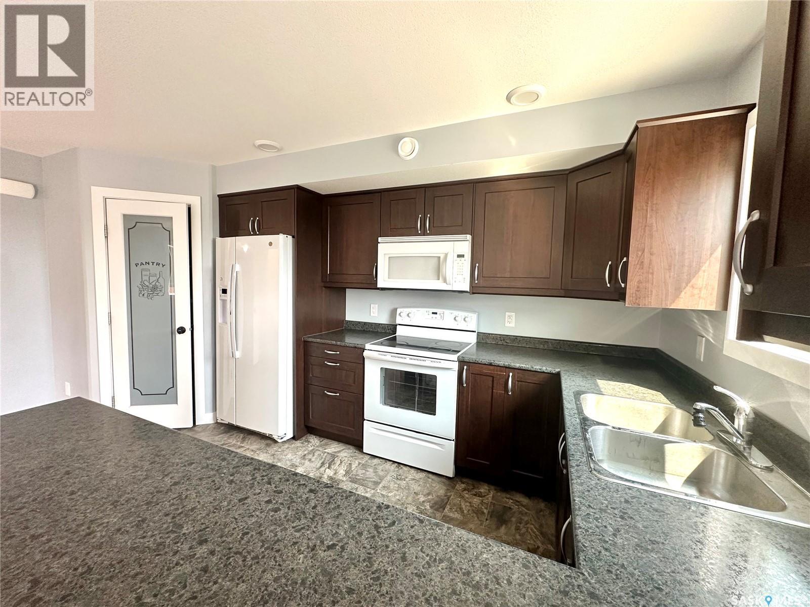 562 105th Street, North Battleford, Saskatchewan  S9A 1R7 - Photo 8 - SK029285