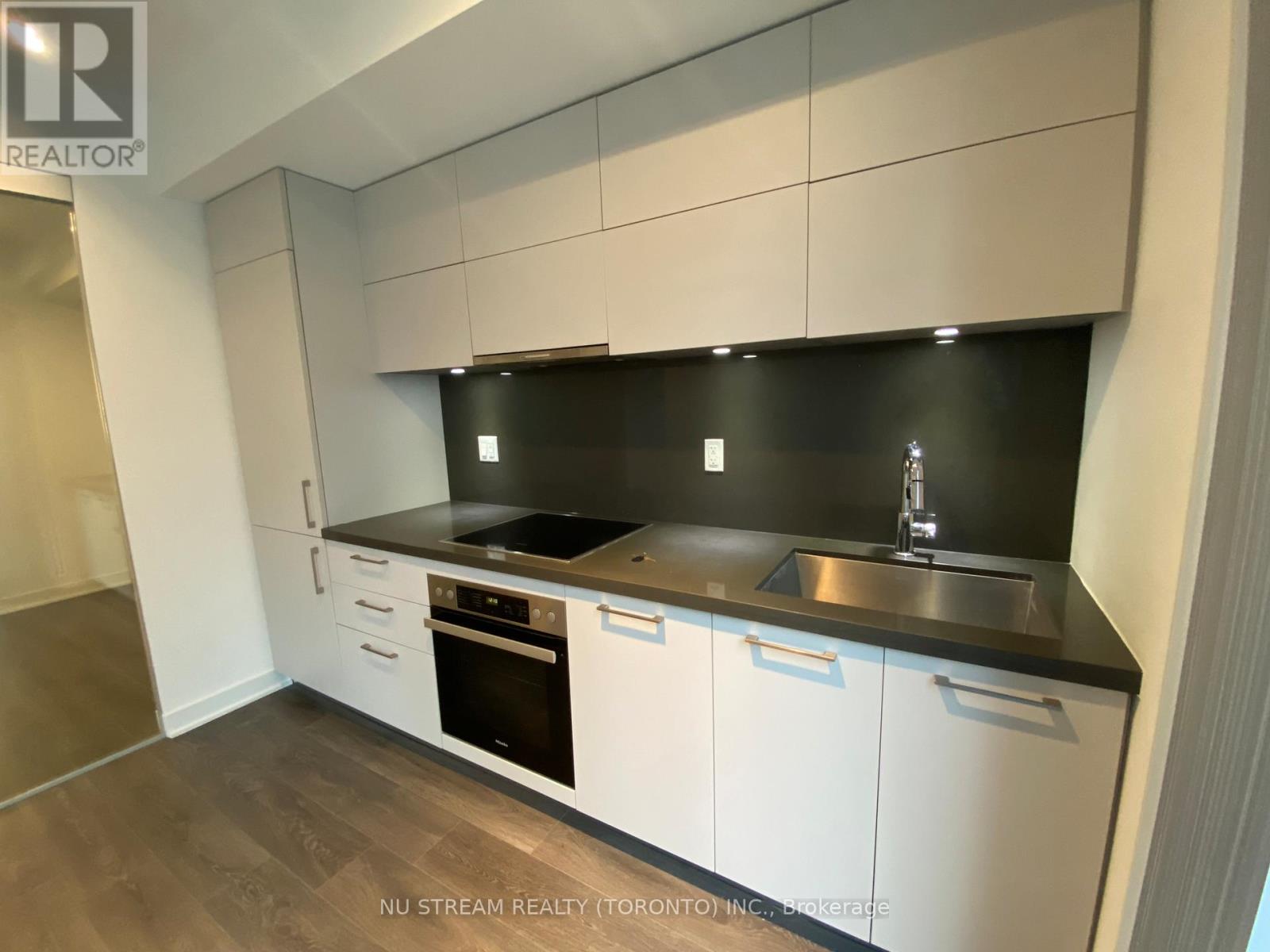 1407 - 188 Cumberland Street, Toronto, Ontario  M5R 0B6 - Photo 16 - C12825400