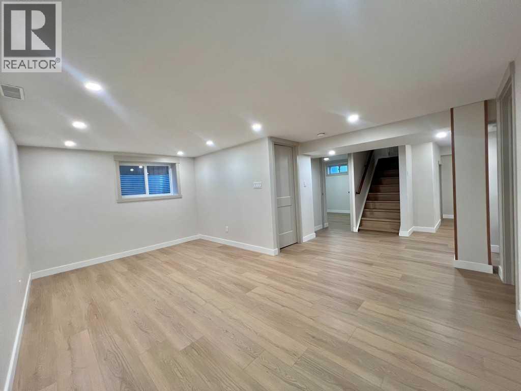 146 Springwood Drive Sw, Calgary, Alberta  T2W 0K5 - Photo 19 - A2281936