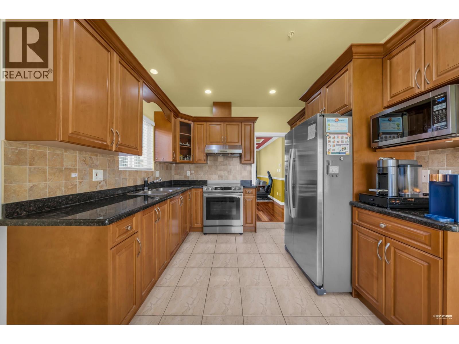 2160 E 54th Avenue, Vancouver, British Columbia  V5P 1Y7 - Photo 9 - R3094093