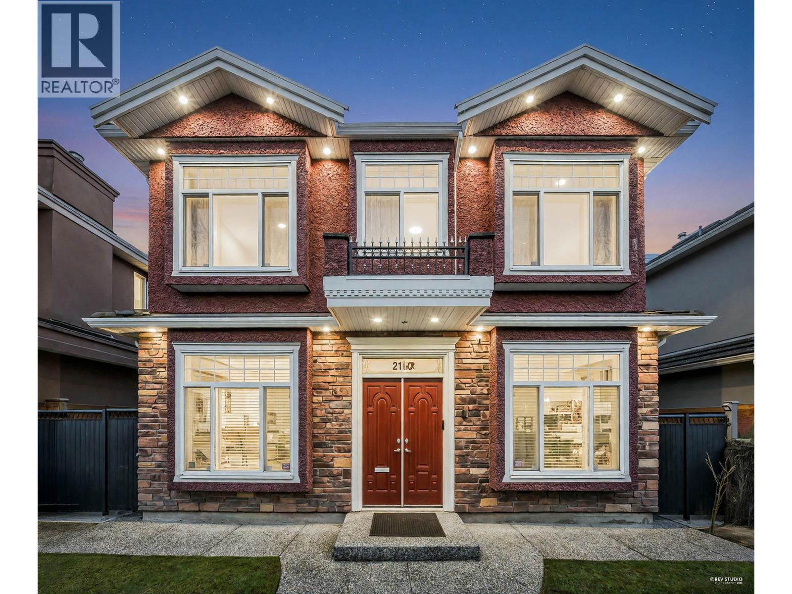 2160 E 54th Avenue, Vancouver, British Columbia  V5P 1Y7 - Photo 1 - R3094093