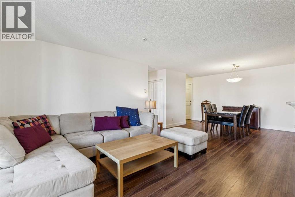 202, 2022 Canyon Meadows Drive Se, Calgary, Alberta  T2J 7H1 - Photo 10 - A2287616