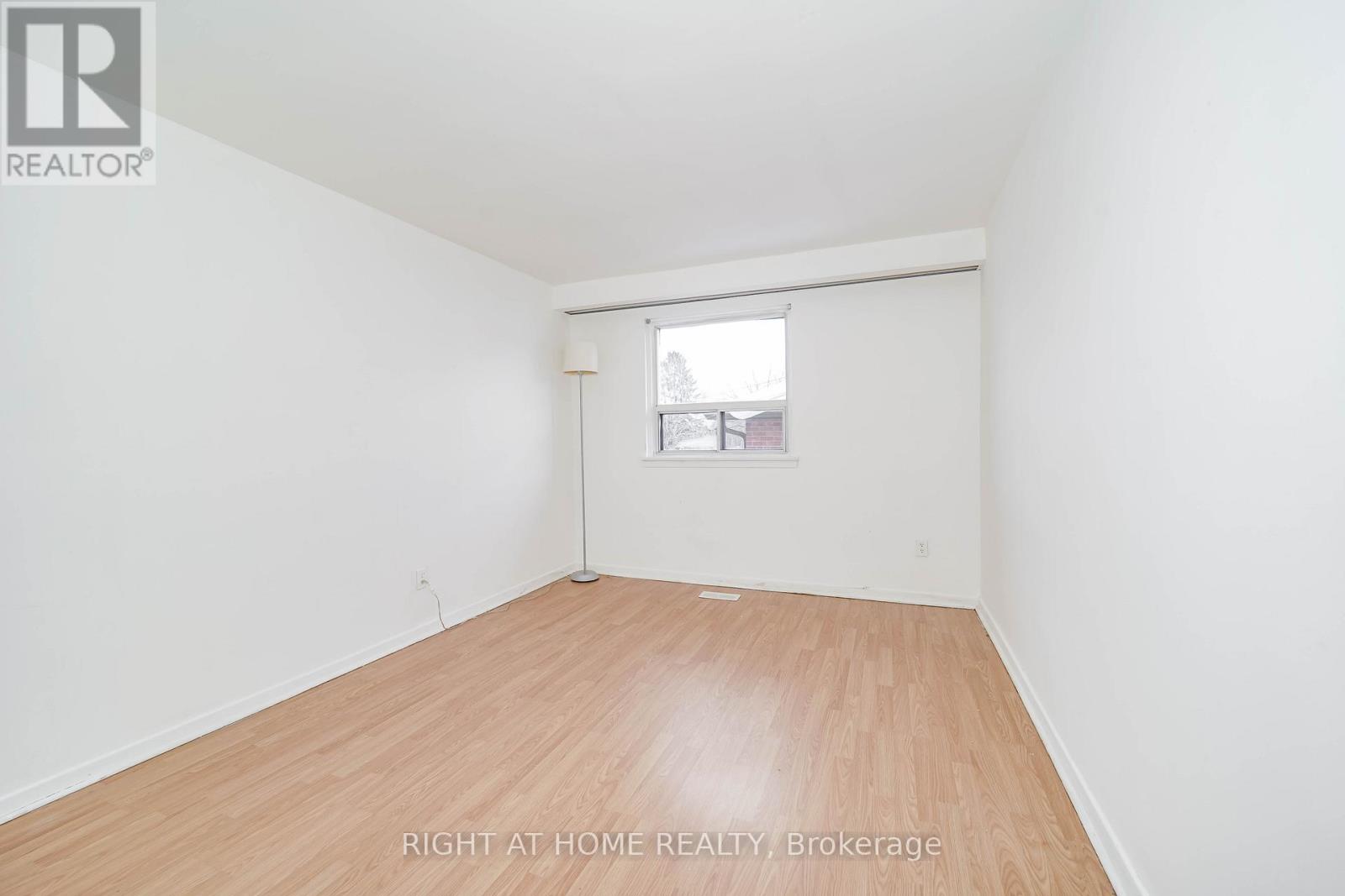 4 Pender Crescent, Toronto, Ontario  M1T 2M7 - Photo 15 - E12825406