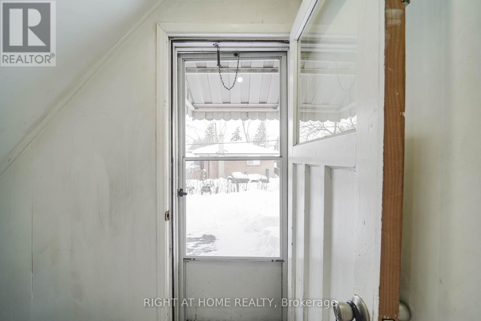 4 Pender Crescent, Toronto, Ontario  M1T 2M7 - Photo 29 - E12825406