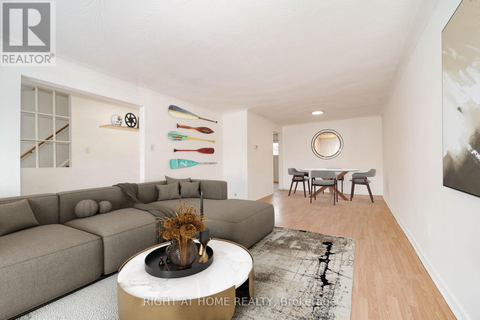 4 Pender Crescent, Toronto, Ontario  M1T 2M7 - Photo 4 - E12825406