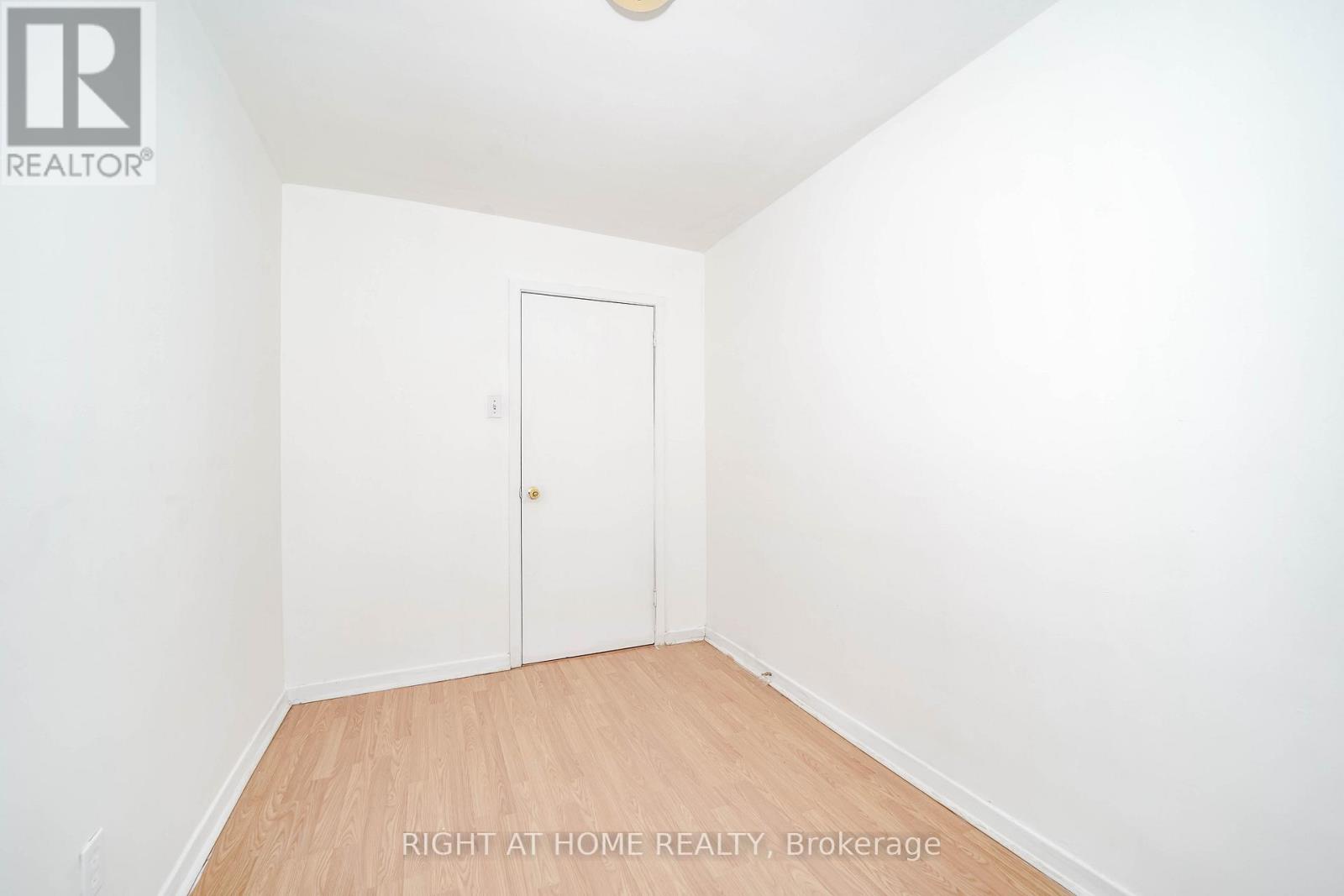 4 Pender Crescent, Toronto, Ontario  M1T 2M7 - Photo 9 - E12825406