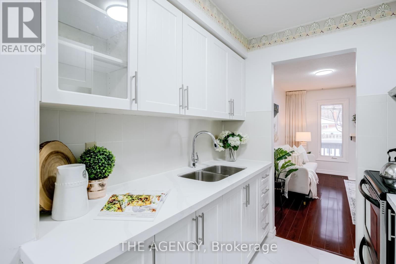 142 Greenbrae Circuit, Toronto, Ontario  M1H 1R3 - Photo 9 - E12825410