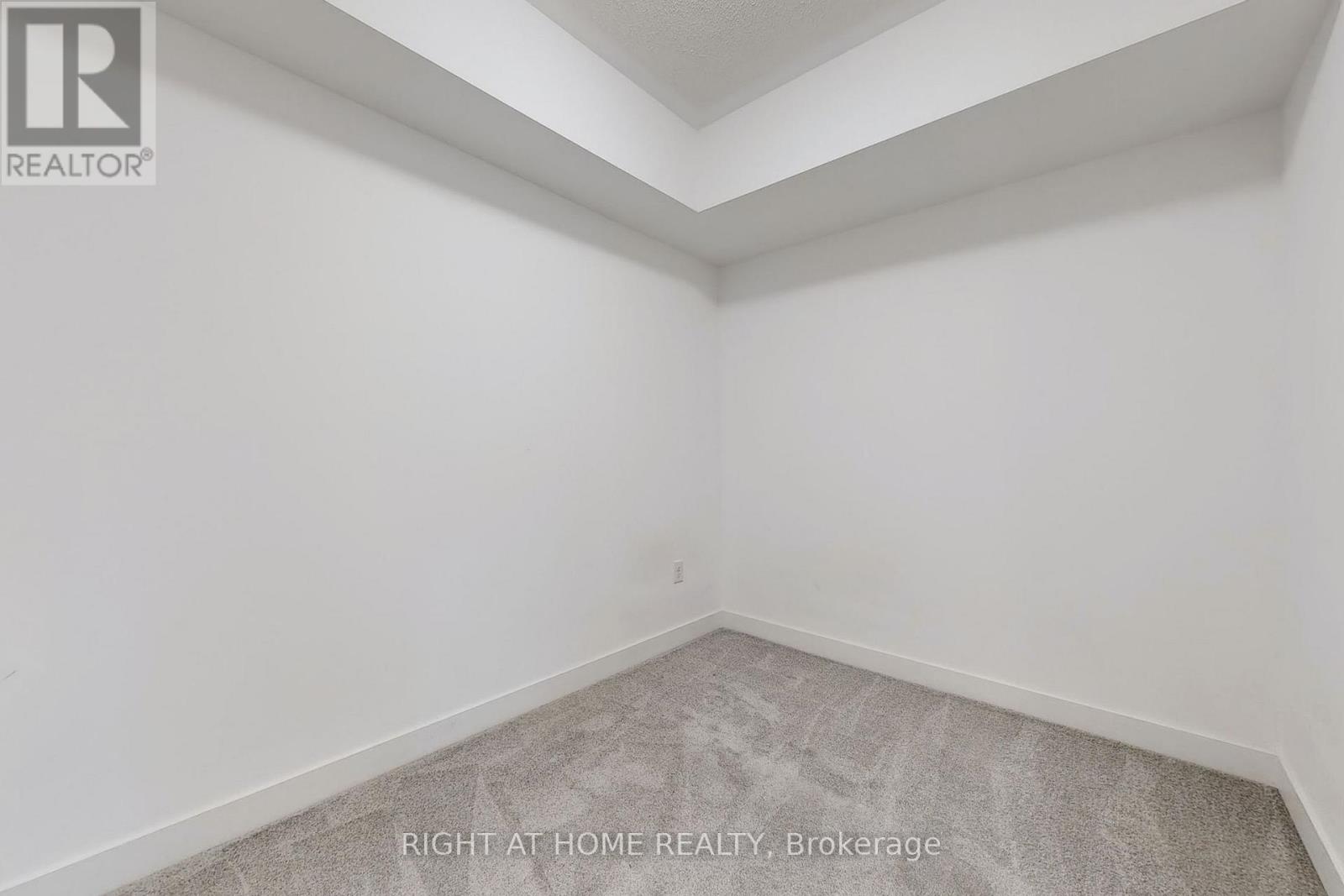 #208 - 4 Spice Way, Barrie, Ontario  L9J 0M2 - Photo 16 - S12825398