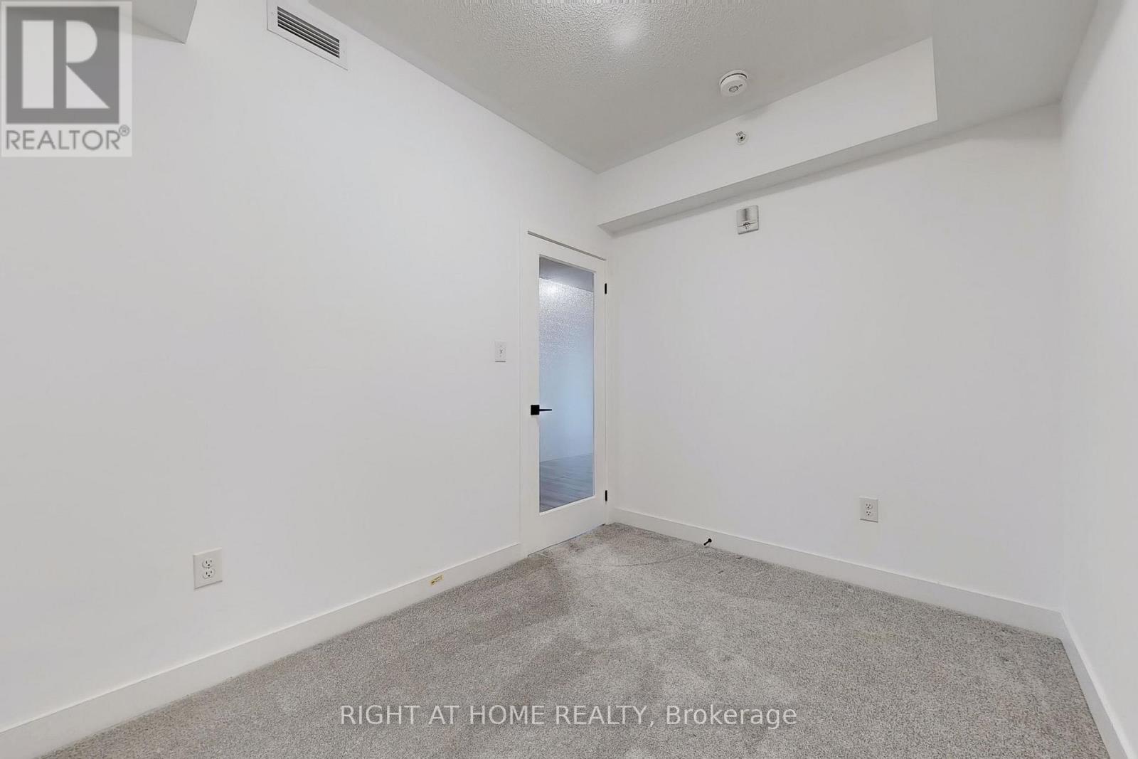 #208 - 4 Spice Way, Barrie, Ontario  L9J 0M2 - Photo 17 - S12825398