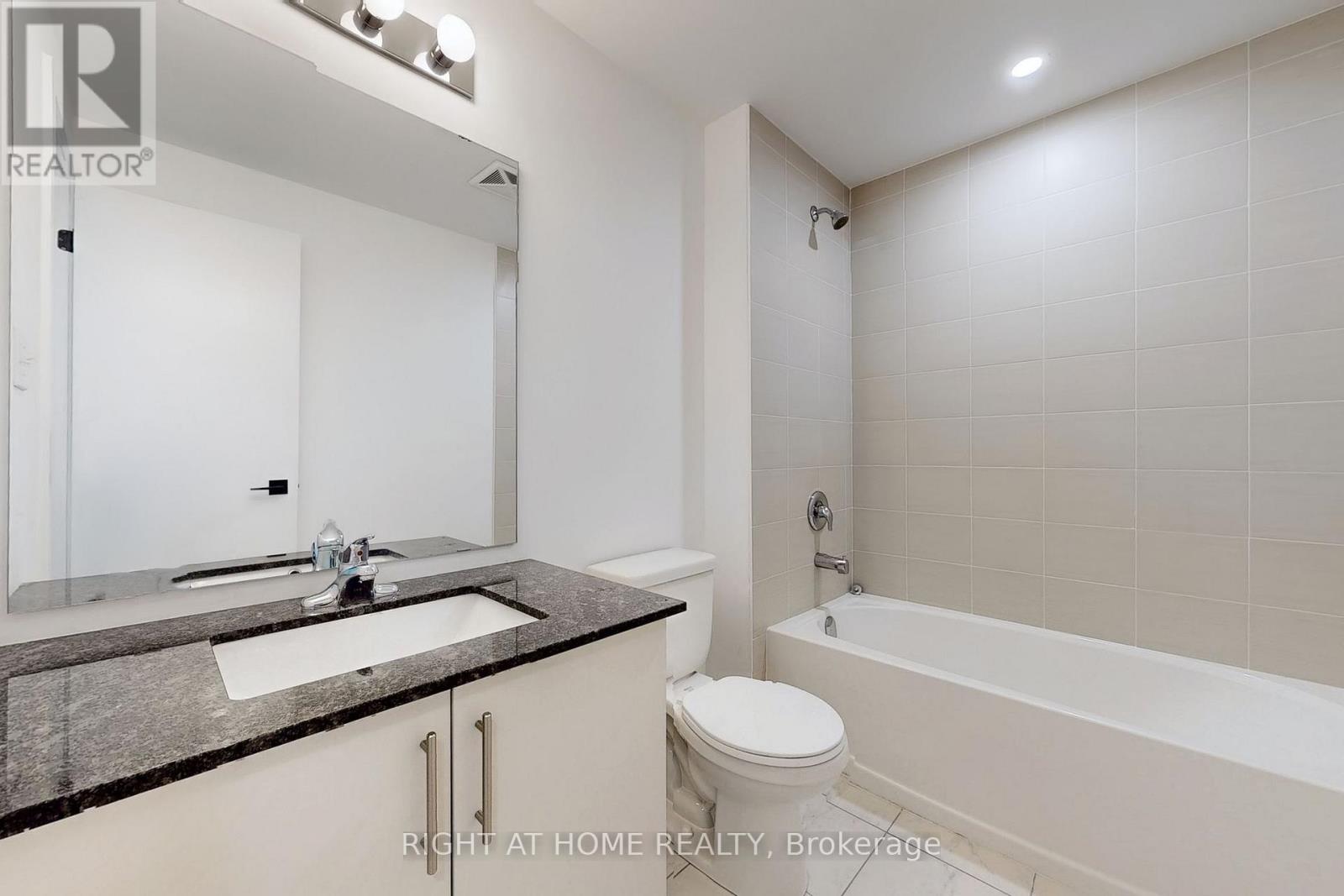 #208 - 4 Spice Way, Barrie, Ontario  L9J 0M2 - Photo 18 - S12825398