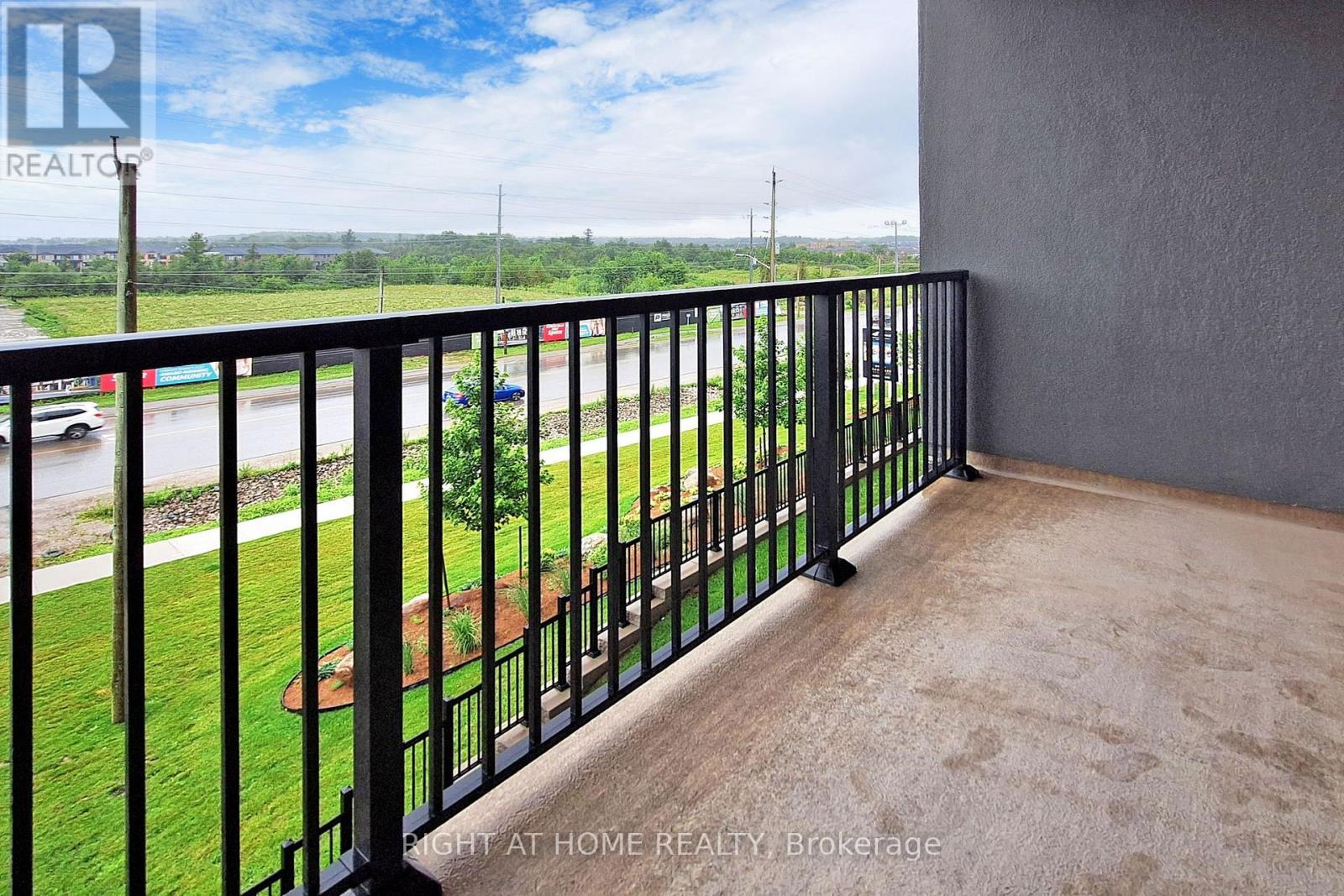 #208 - 4 Spice Way, Barrie, Ontario  L9J 0M2 - Photo 22 - S12825398