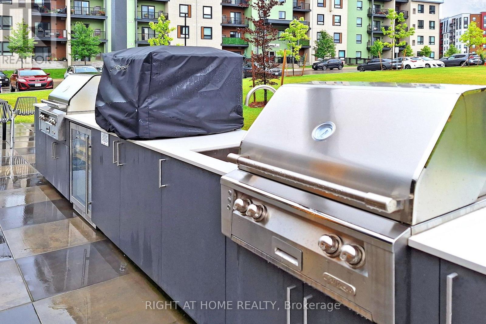 #208 - 4 Spice Way, Barrie, Ontario  L9J 0M2 - Photo 28 - S12825398