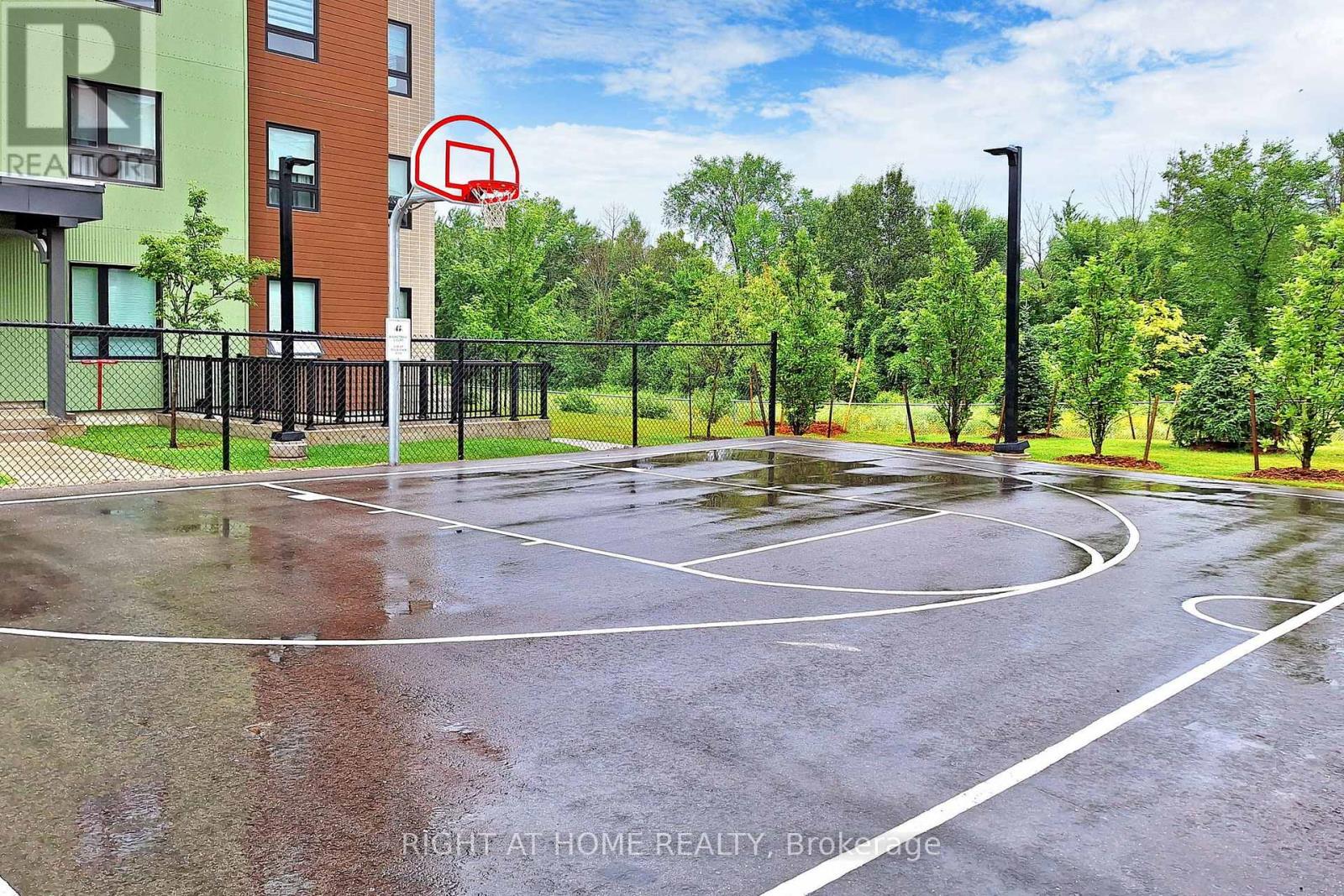 #208 - 4 Spice Way, Barrie, Ontario  L9J 0M2 - Photo 29 - S12825398