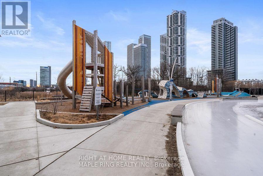 3608 - 2920 Highway 7 Road W, Vaughan, Ontario  L4K 0P4 - Photo 5 - N12824794