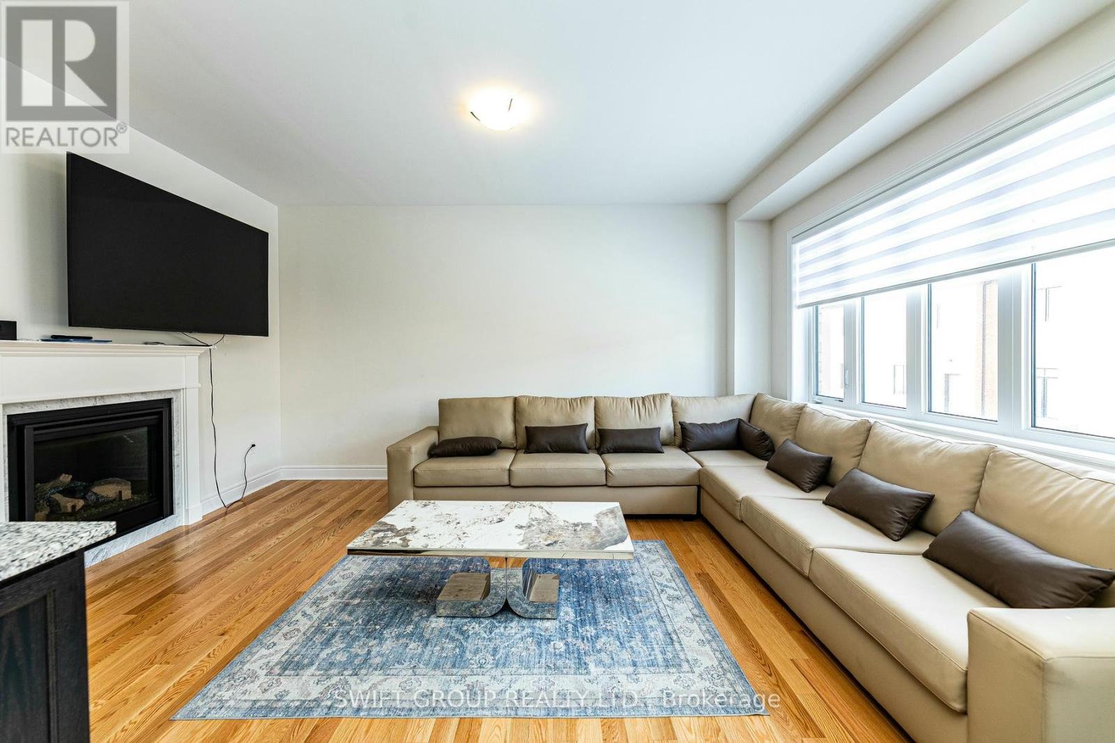 27 Keyworth Crescent, Brampton, Ontario  L6R 4E8 - Photo 12 - W12825418