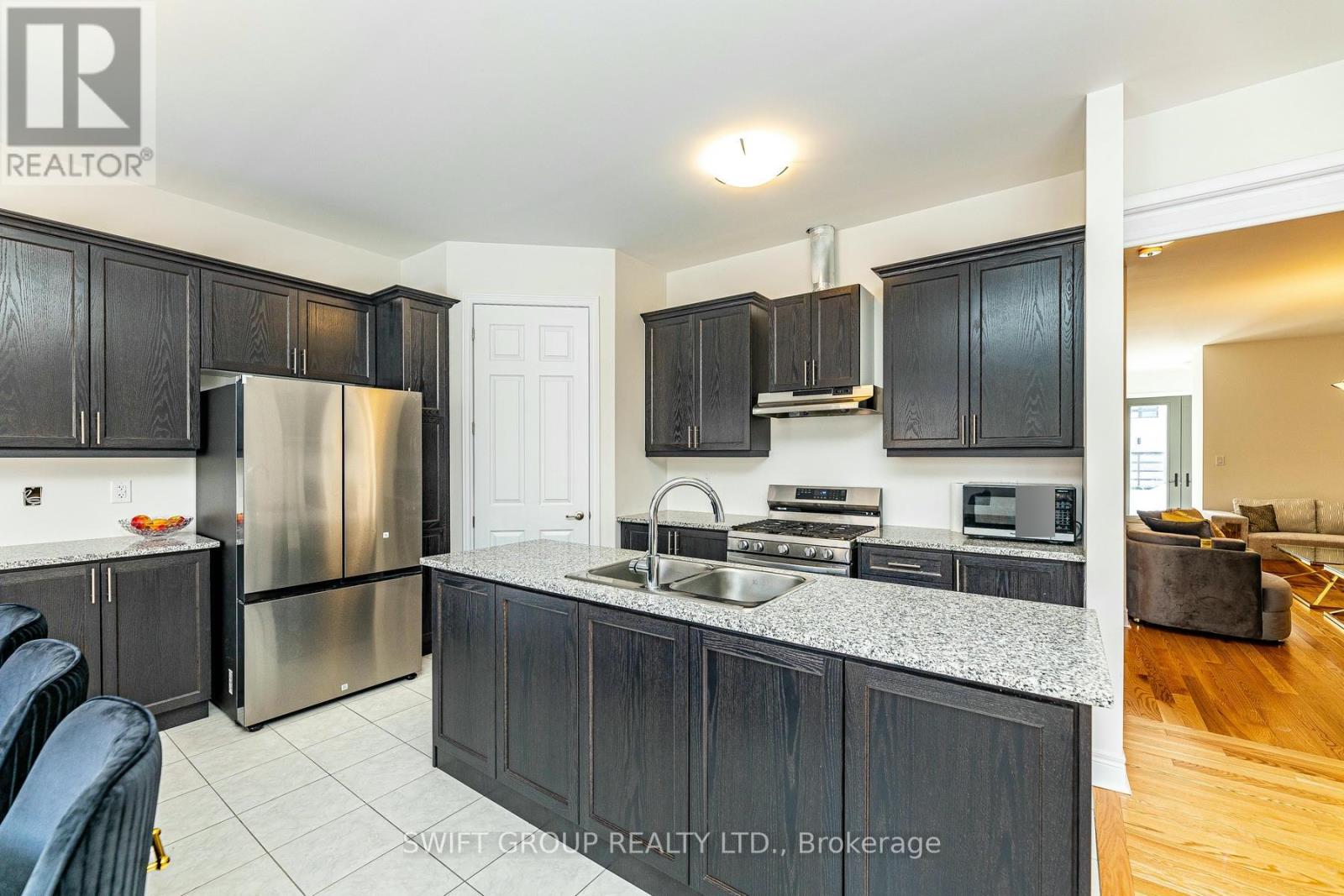 27 Keyworth Crescent, Brampton, Ontario  L6R 4E8 - Photo 14 - W12825418