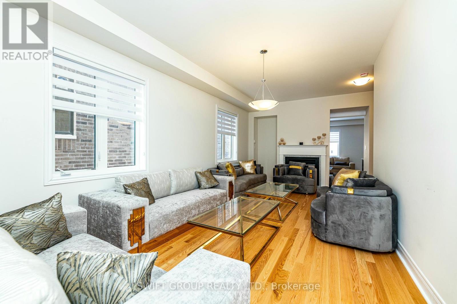 27 Keyworth Crescent, Brampton, Ontario  L6R 4E8 - Photo 7 - W12825418