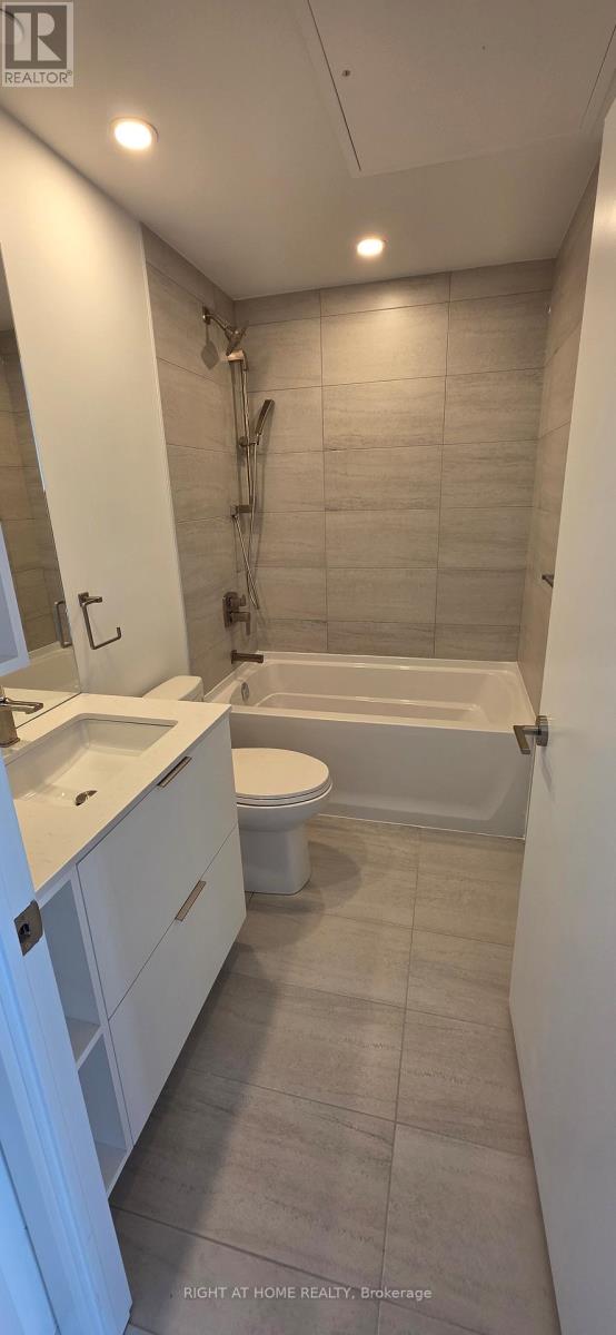 #2007 - 1 Fairview Road E, Mississauga, Ontario  L5A 0B4 - Photo 12 - W12825420