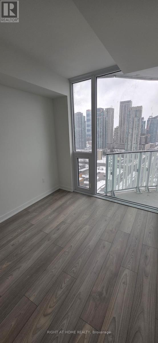 #2007 - 1 Fairview Road E, Mississauga, Ontario  L5A 0B4 - Photo 18 - W12825420