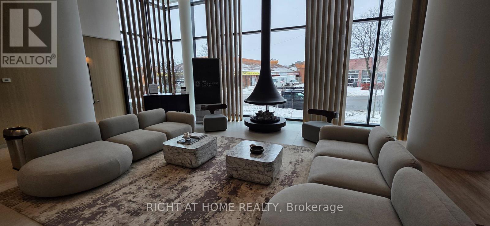 #2007 - 1 Fairview Road E, Mississauga, Ontario  L5A 0B4 - Photo 5 - W12825420