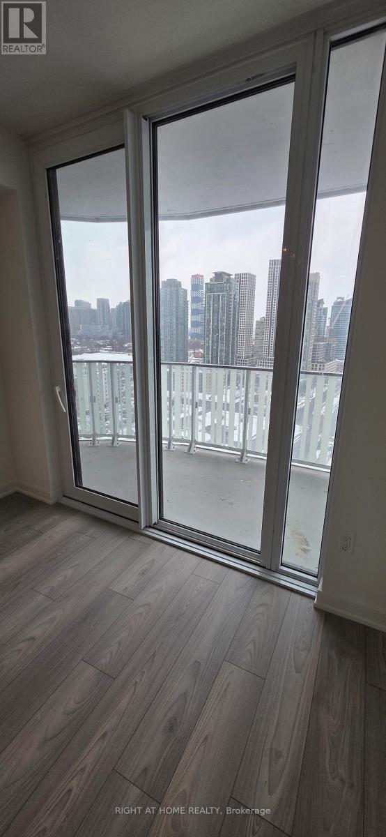 #2007 - 1 Fairview Road E, Mississauga, Ontario  L5A 0B4 - Photo 8 - W12825420