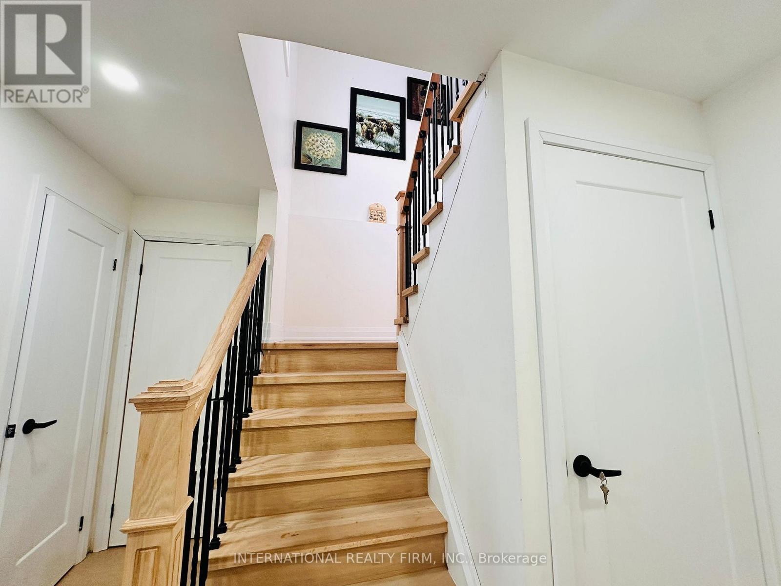 4 Joshua Court, Brampton, Ontario  L6S 3W4 - Photo 12 - W12825422