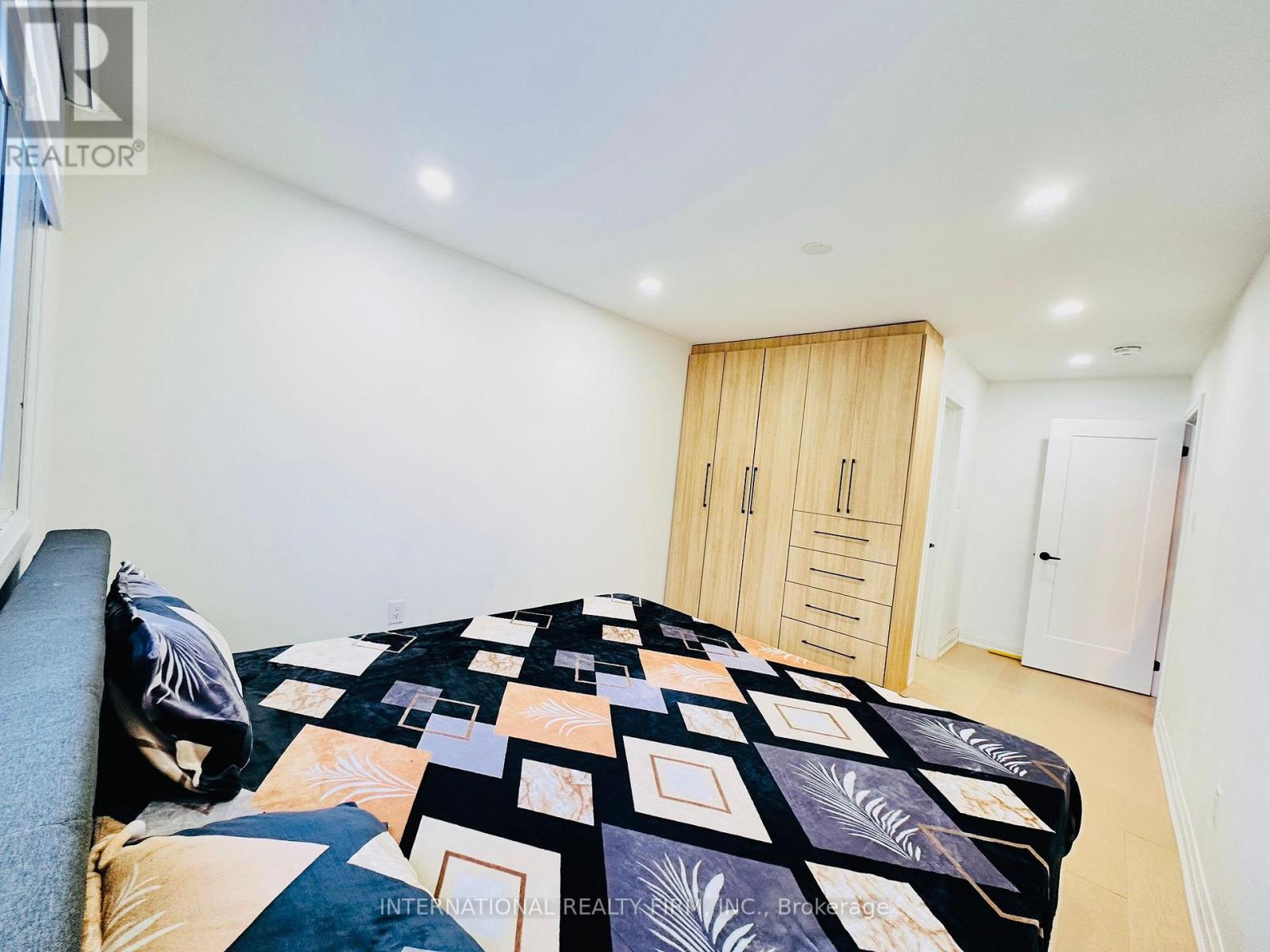 4 Joshua Court, Brampton, Ontario  L6S 3W4 - Photo 19 - W12825422