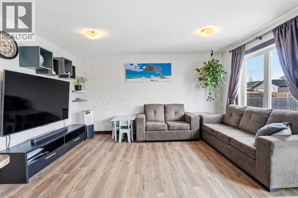 20 Almond Crescent, Blackfalds, Alberta  T4M 0J6 - Photo 9 - A2288224